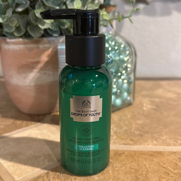 The Body Shop Skincare New The Body Shop Drops Of Youth Liquid Peel